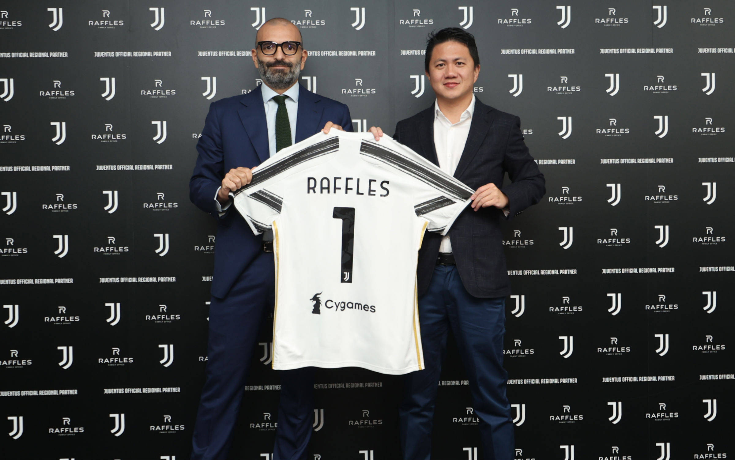 罗马诺：约尔迪-克鲁伊夫或马克斯维尔可能出任阿贾克斯总监