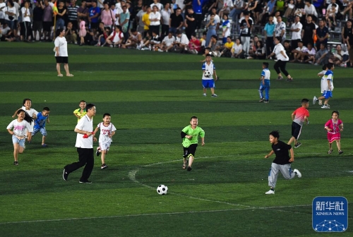 浙江稠州五人得分上双力克新疆，小组第一出线