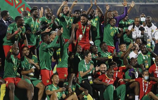 广厦防守铁血令人窒息