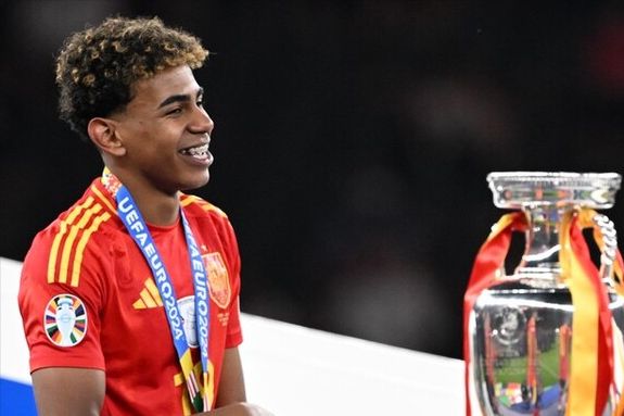 无文班马刺照样杀疯了！瓦塞尔35+7三分对轰穆雷，约基奇8次出手引争议